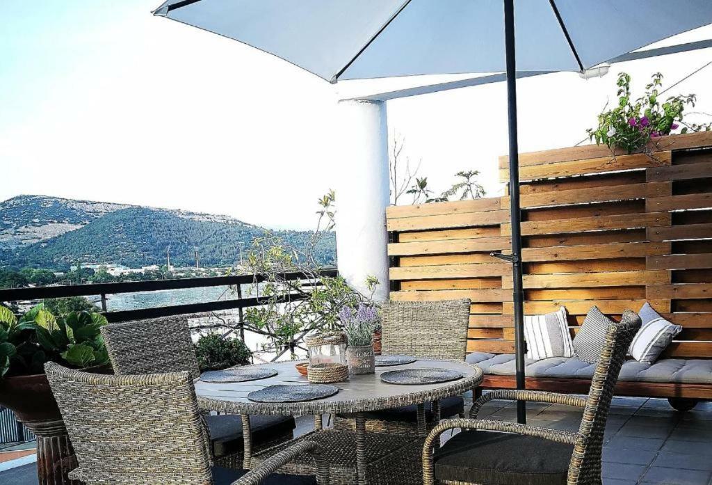 Port View Suites 2 Kavala Exterior photo