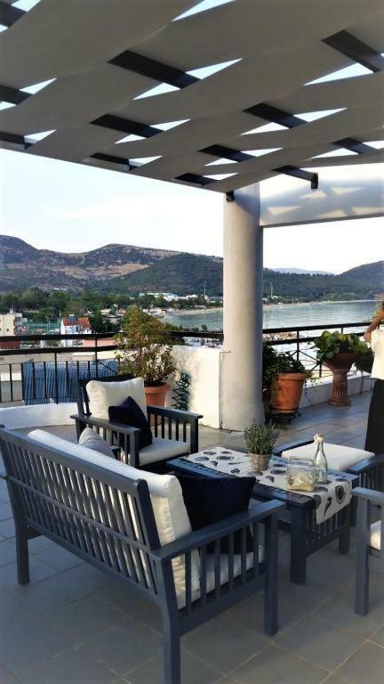 Port View Suites 2 Kavala Exterior photo