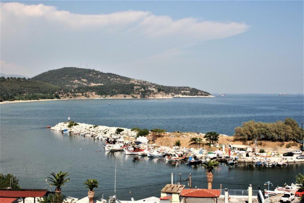 Port View Suites 2 Kavala Exterior photo